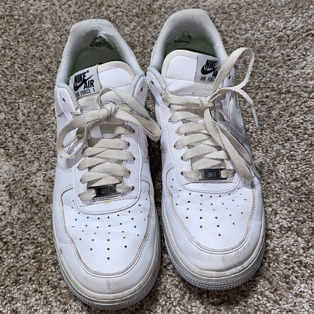 Used Nike Air Force 1